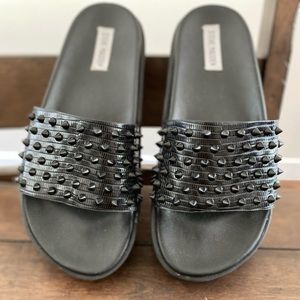 Steve Madden Endorse spiked slides sz 10